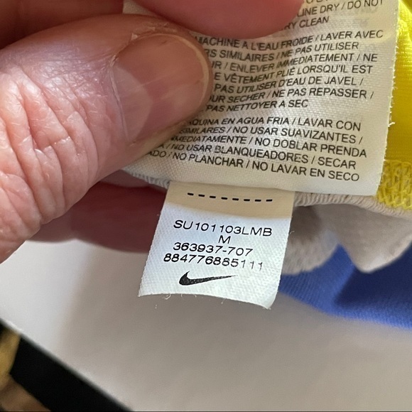 Athletic Top By Nike Pro - Picture 8 of 8